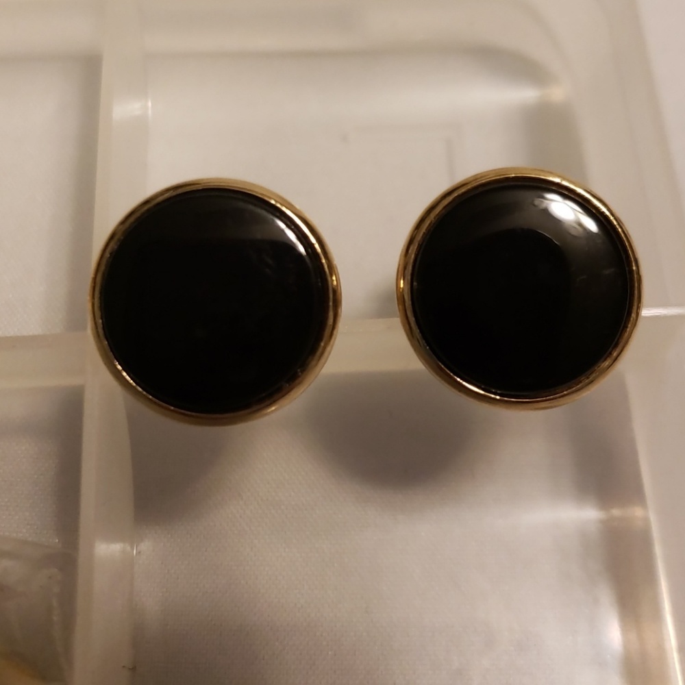 Cuff links